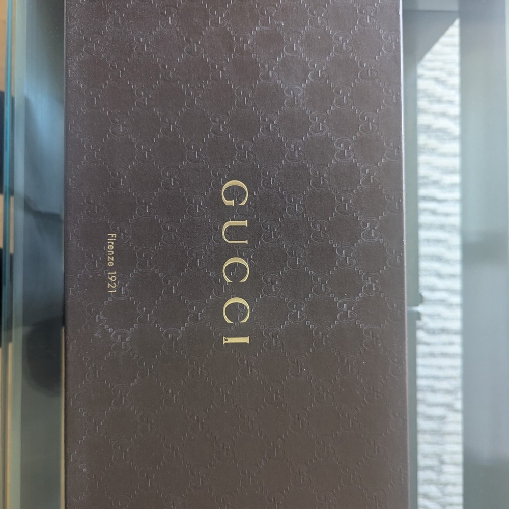 Gucci Black Patent Leather Oxford Shoes - Picture 9 of 10
